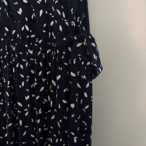 Kalieigh Rochelle Women’s Medium Navy Sleeveless Jumpsuit with White Polka Dot - Picture 2 of 9